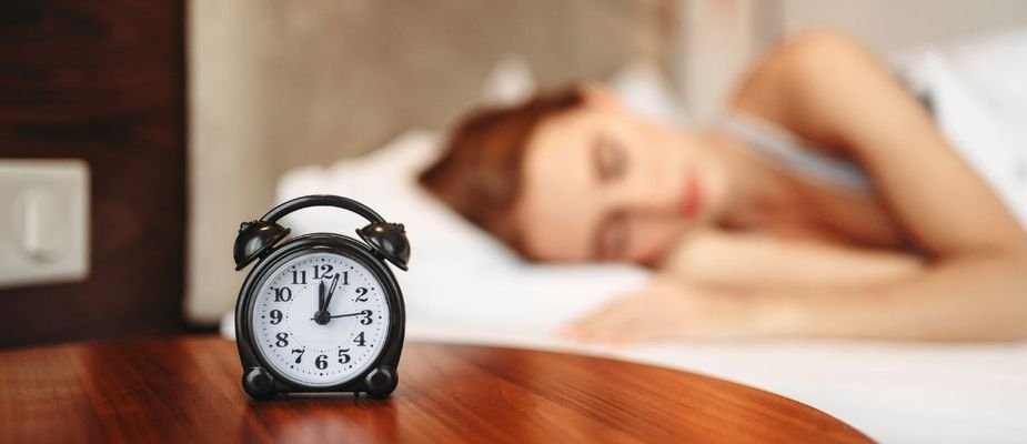 Sono excessivo mesmo dormindo muito: Entenda o seu corpo e veja dicas incríveis para dormir bem!